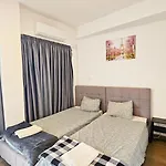 Ubytování v soukromí Downtown Rooms, 200m From Marina *