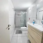 Downtown Rooms, 200m From Marina